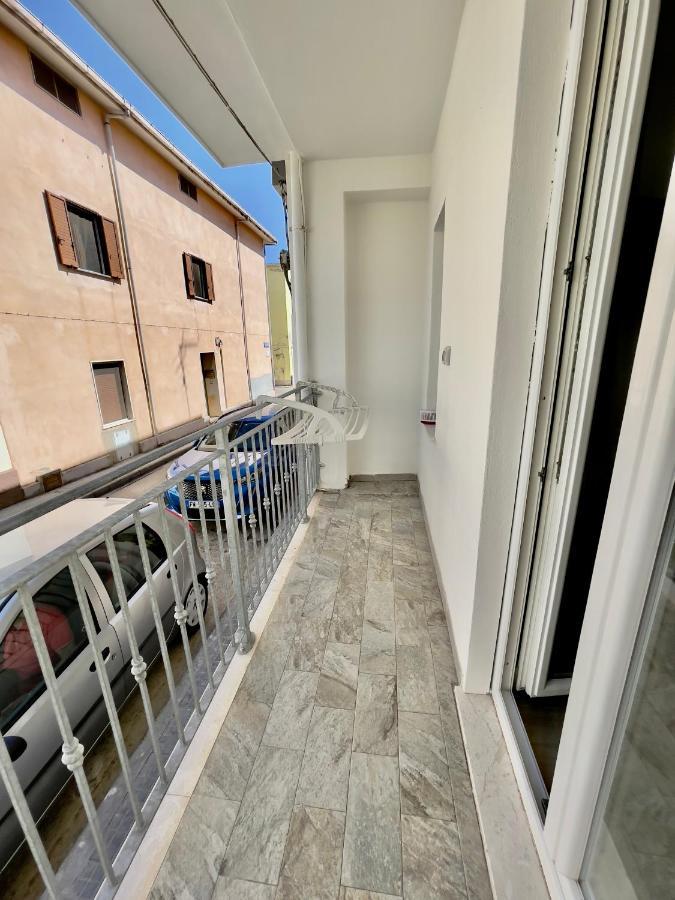 Domo Amsicora - Affittacamere - By Faendho Porto Torres Exteriör bild